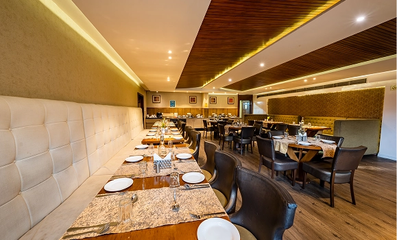 Seasons by Xperience Nainital Hotel Restaurant