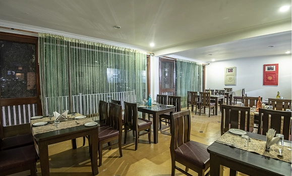 Xomotel Bungalow Krishanya Restaurant