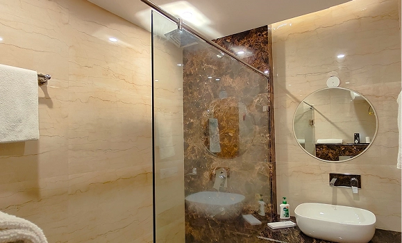 Luxury Inn Mussoorie modern hotel bathroom