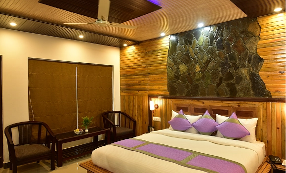 Sunita Himalayan Paradise cozy bedroom interior